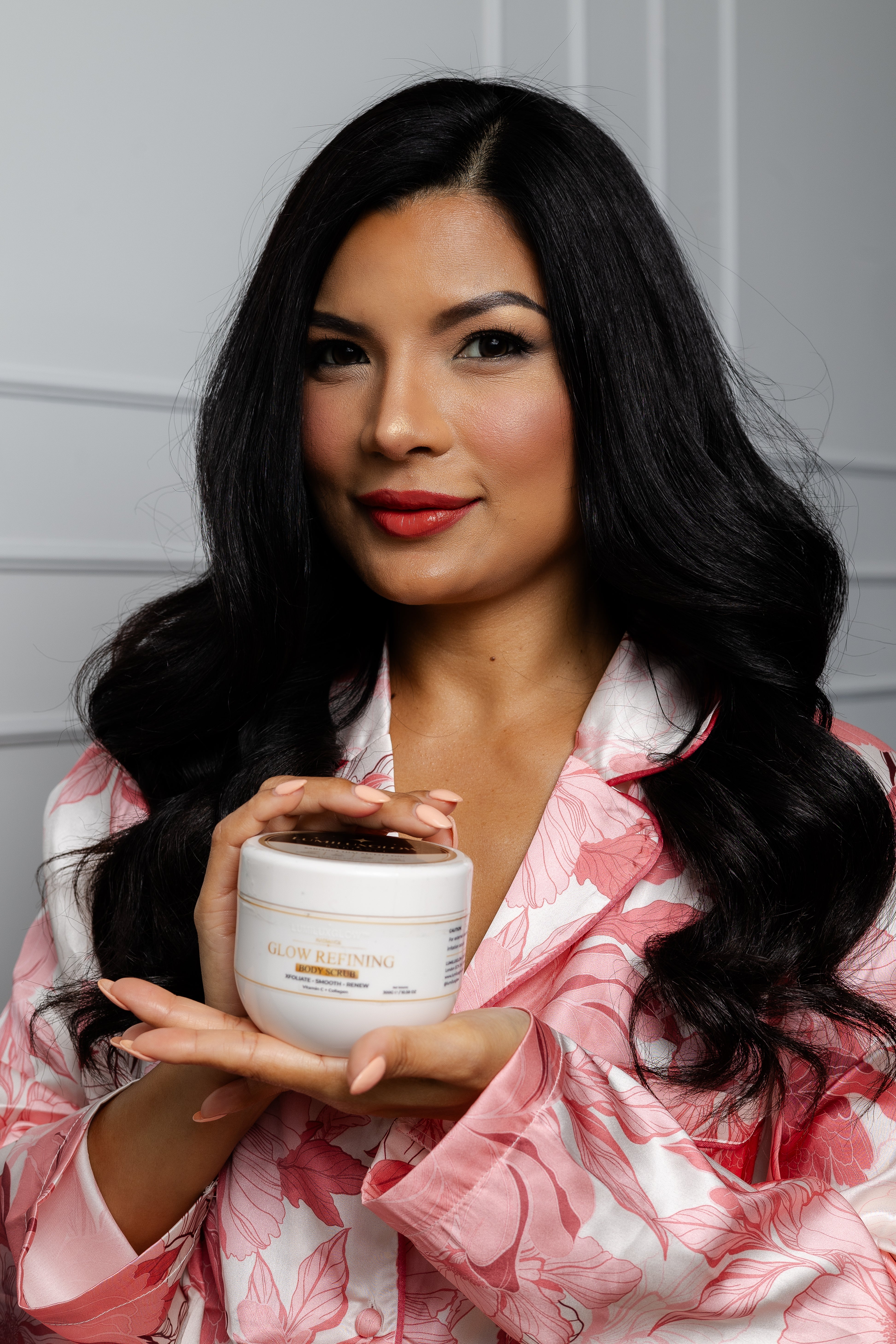 GLOW REFINING BODY SCRUB