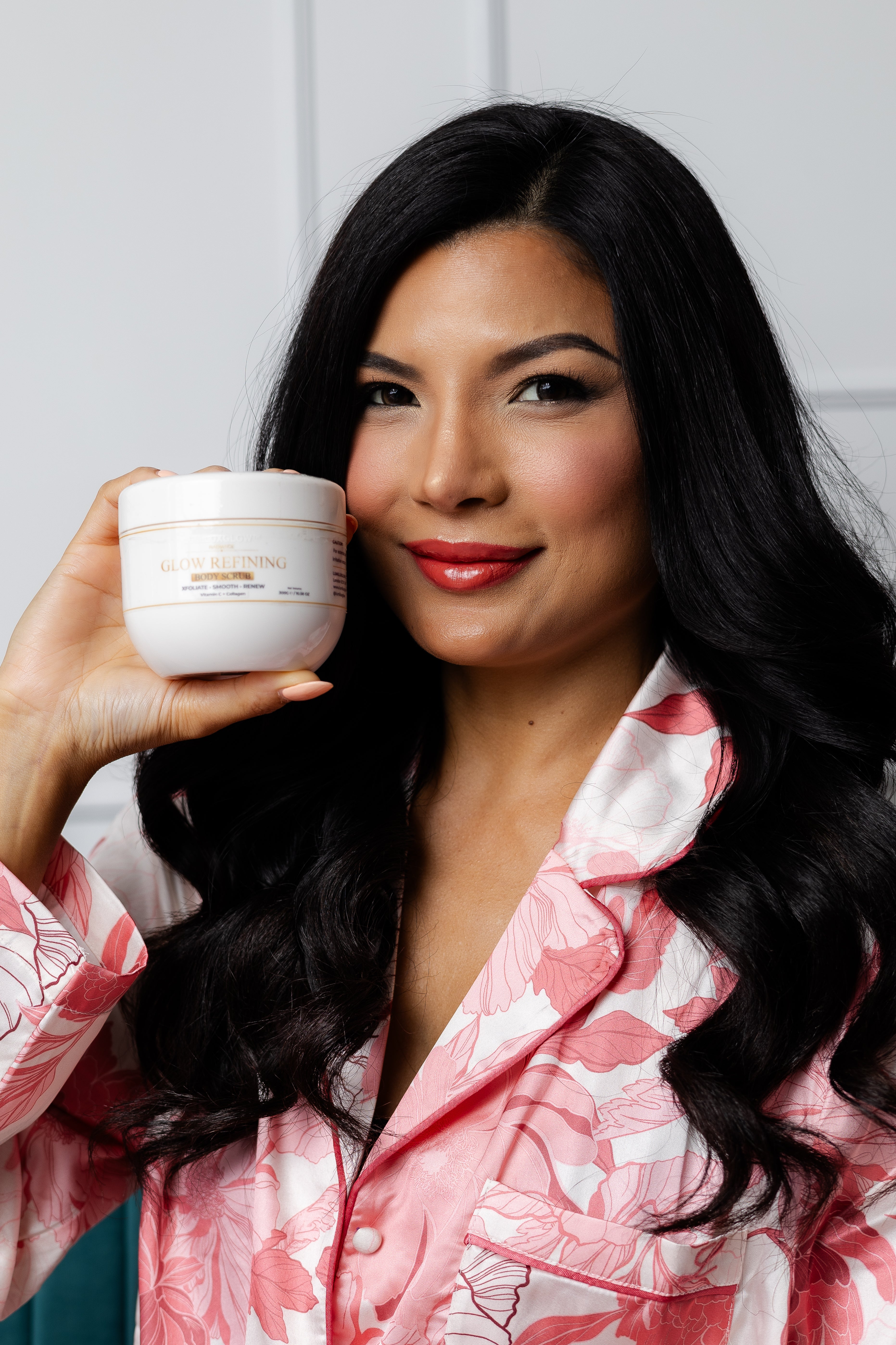 GLOW REFINING BODY SCRUB