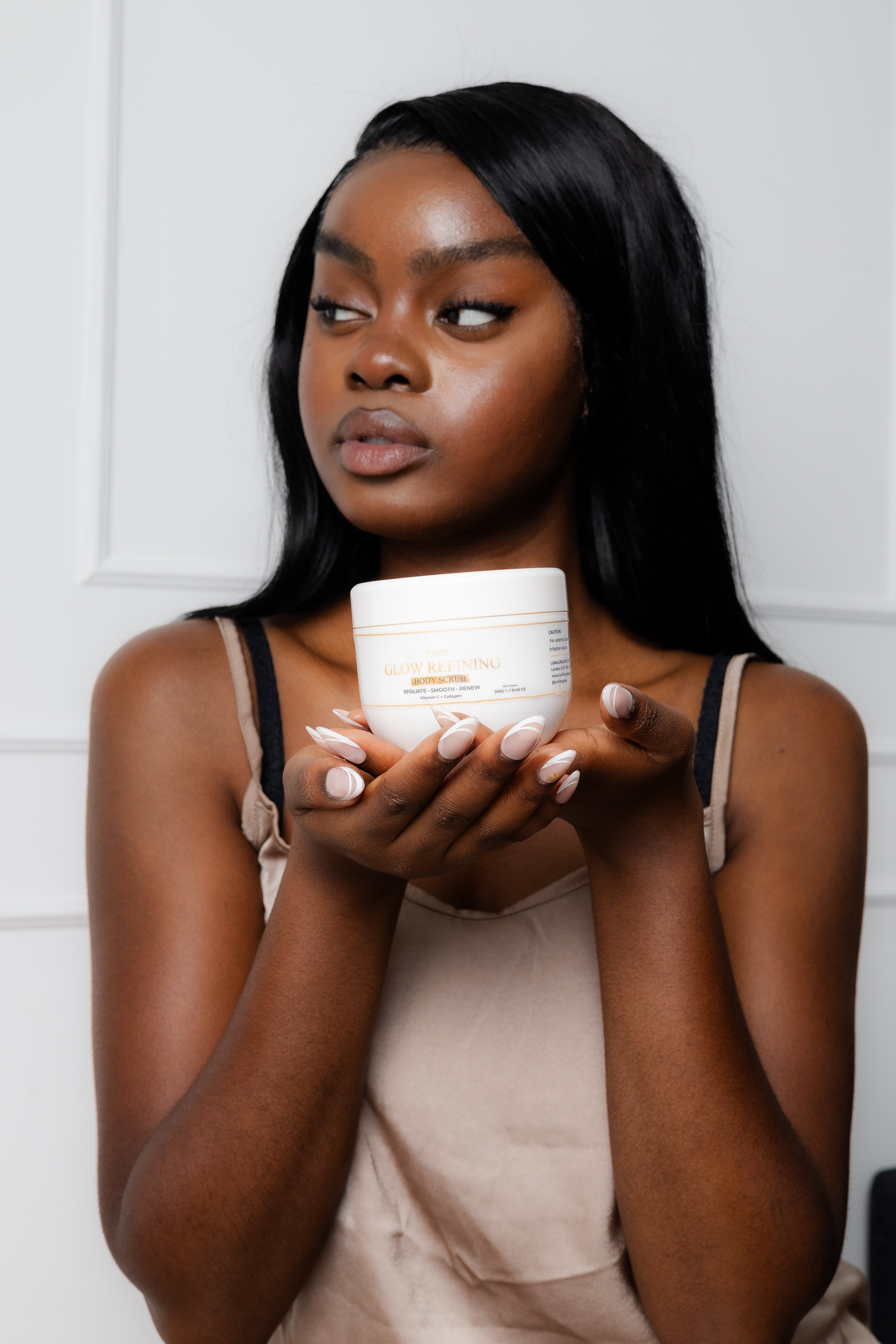 GLOW REFINING BODY SCRUB