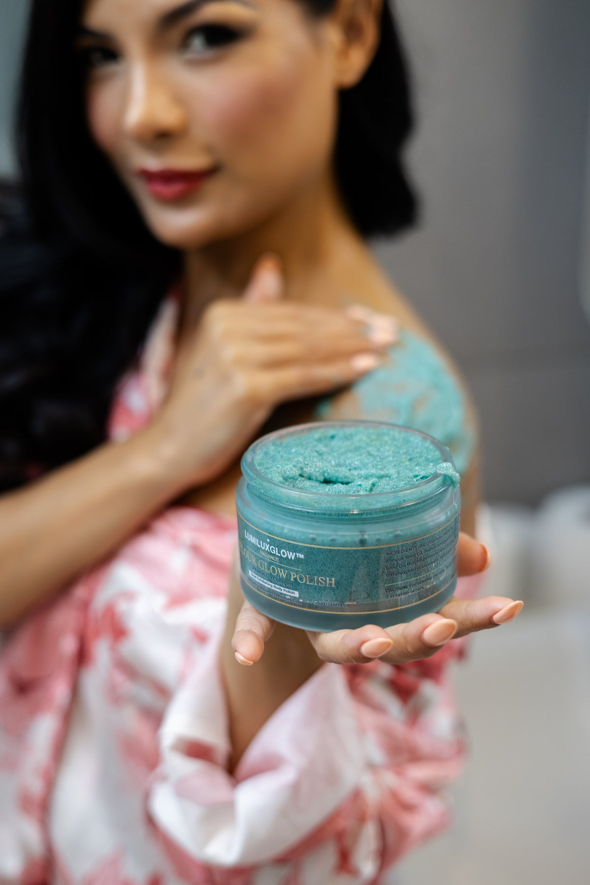 VELOUR GLOW POLISH
