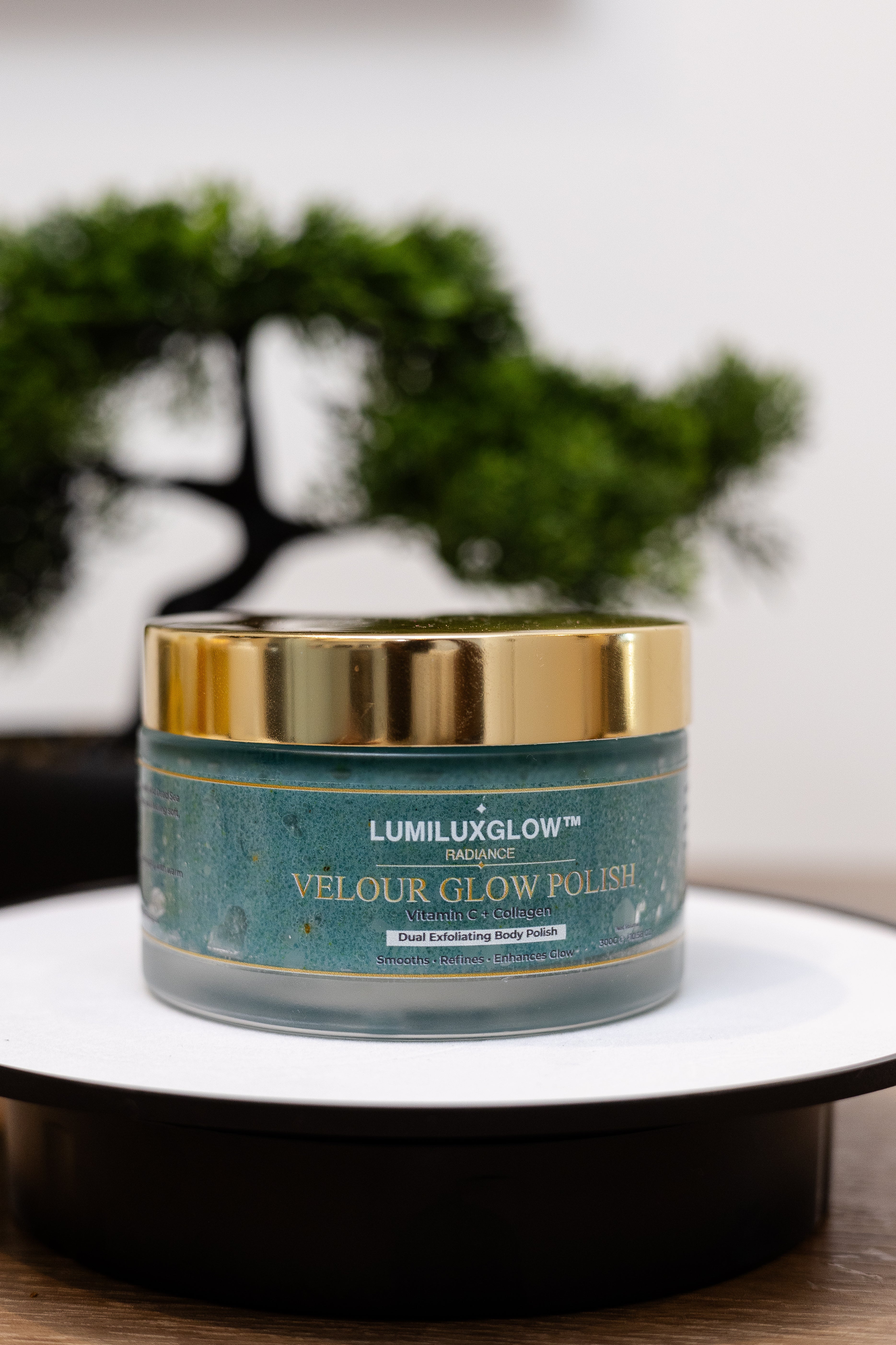 VELOUR GLOW POLISH