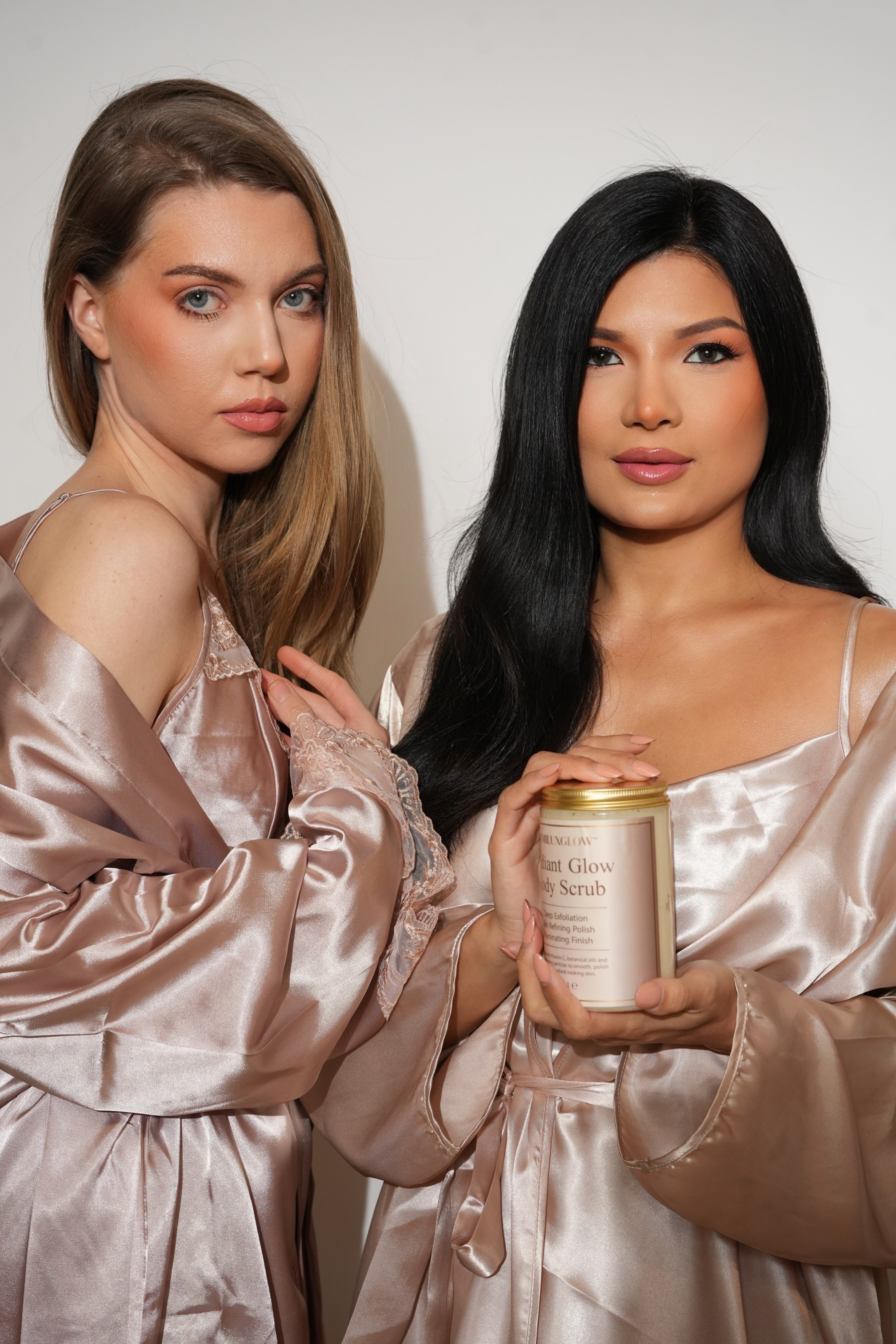 Radiant Glow Body Scrub – 250ml