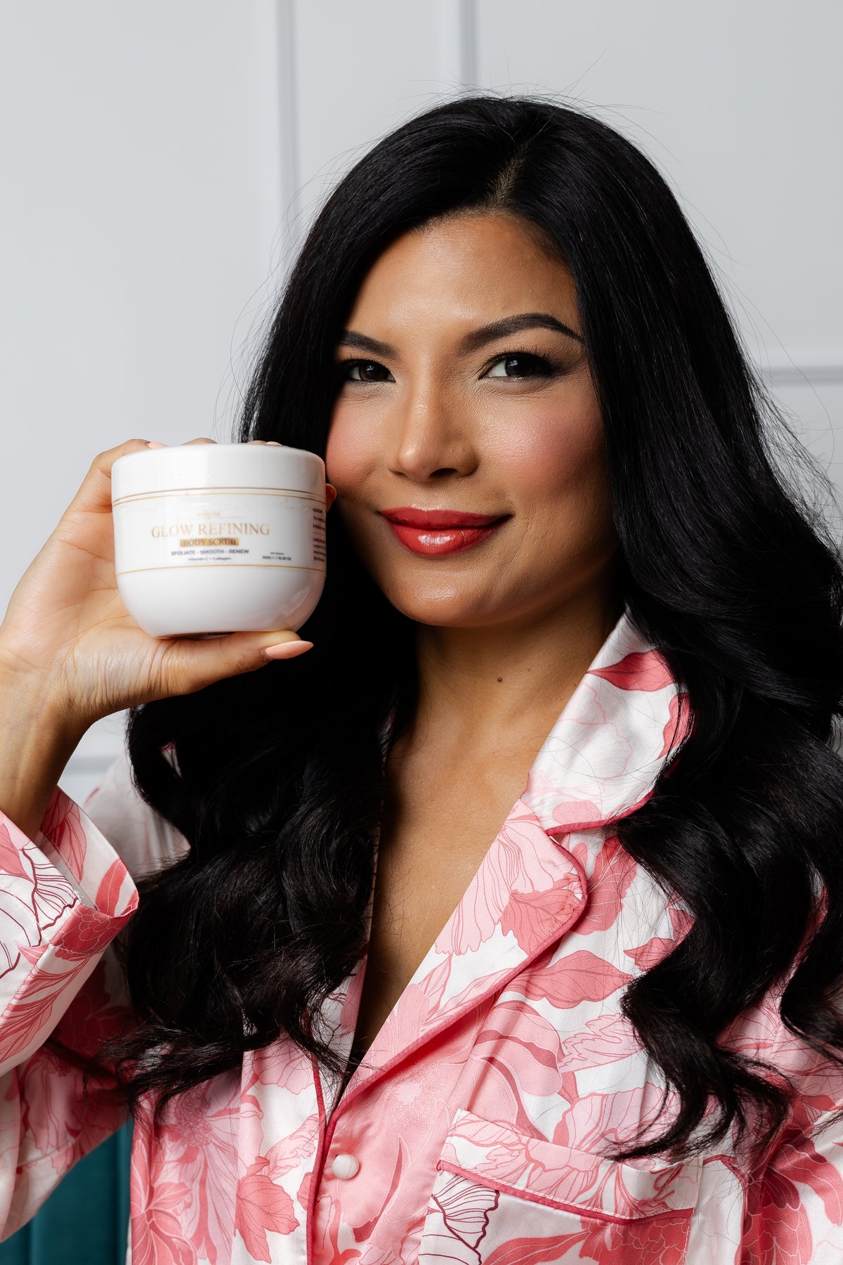 GLOW REFINING BODY SCRUB