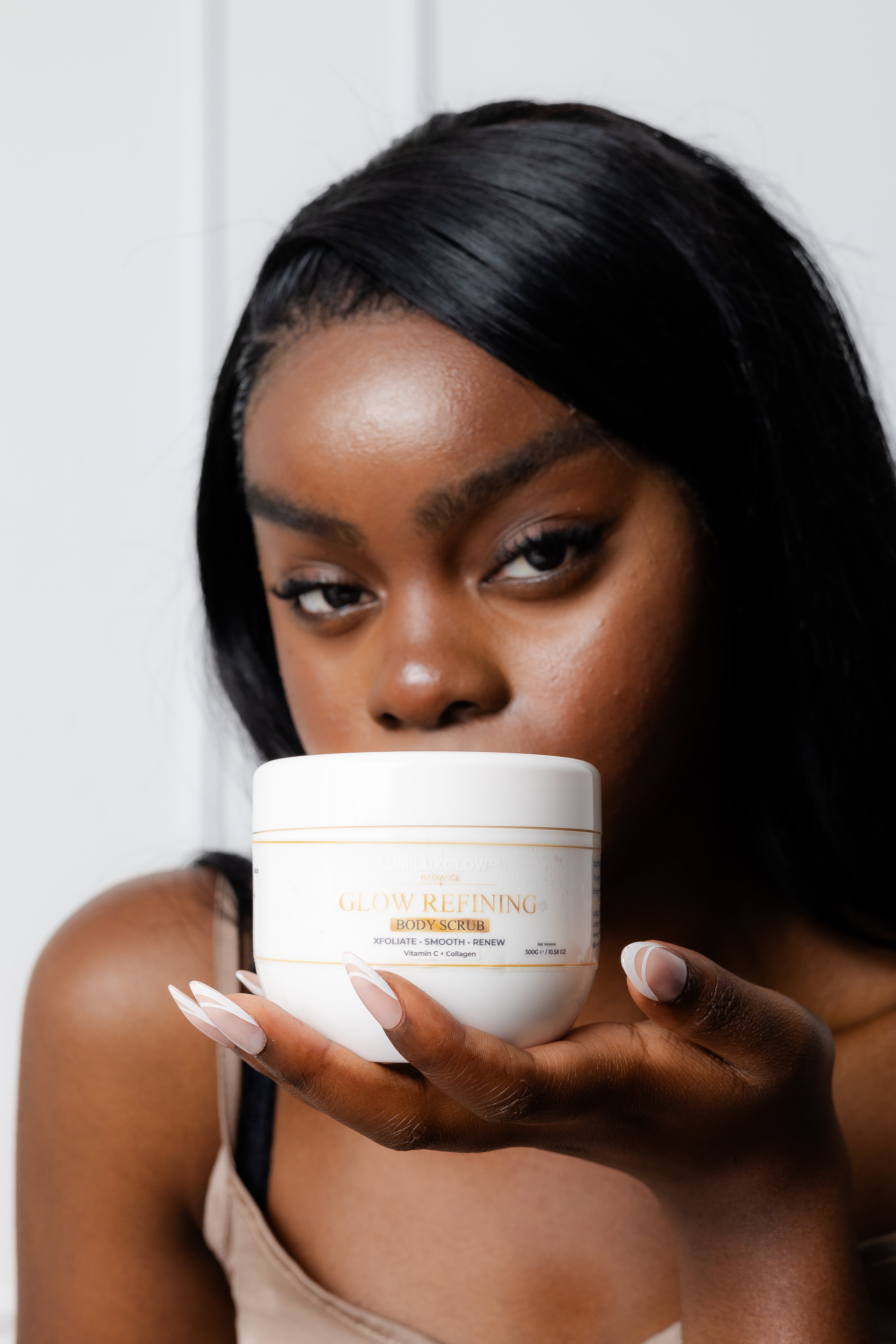 GLOW REFINING BODY SCRUB
