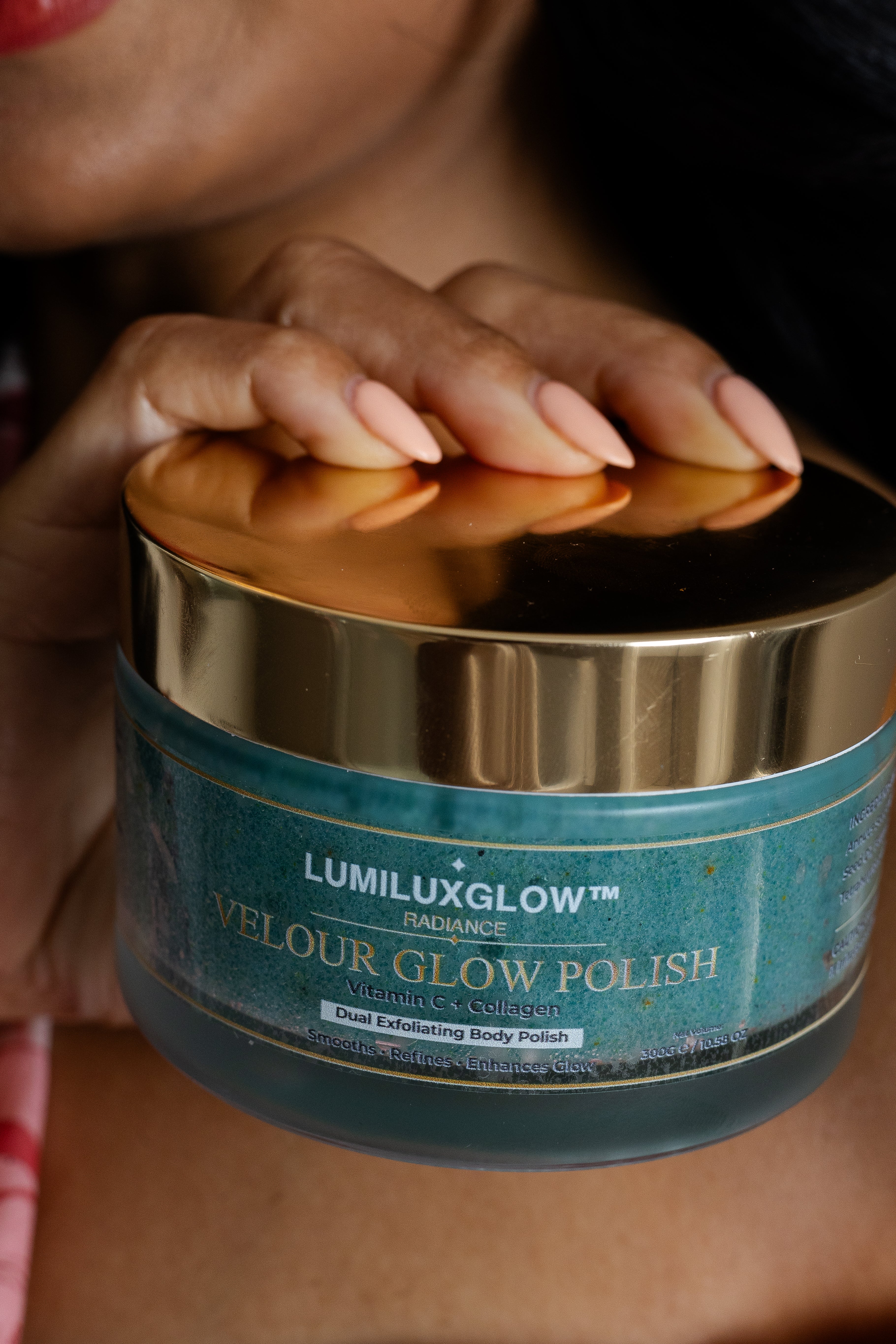 VELOUR GLOW POLISH