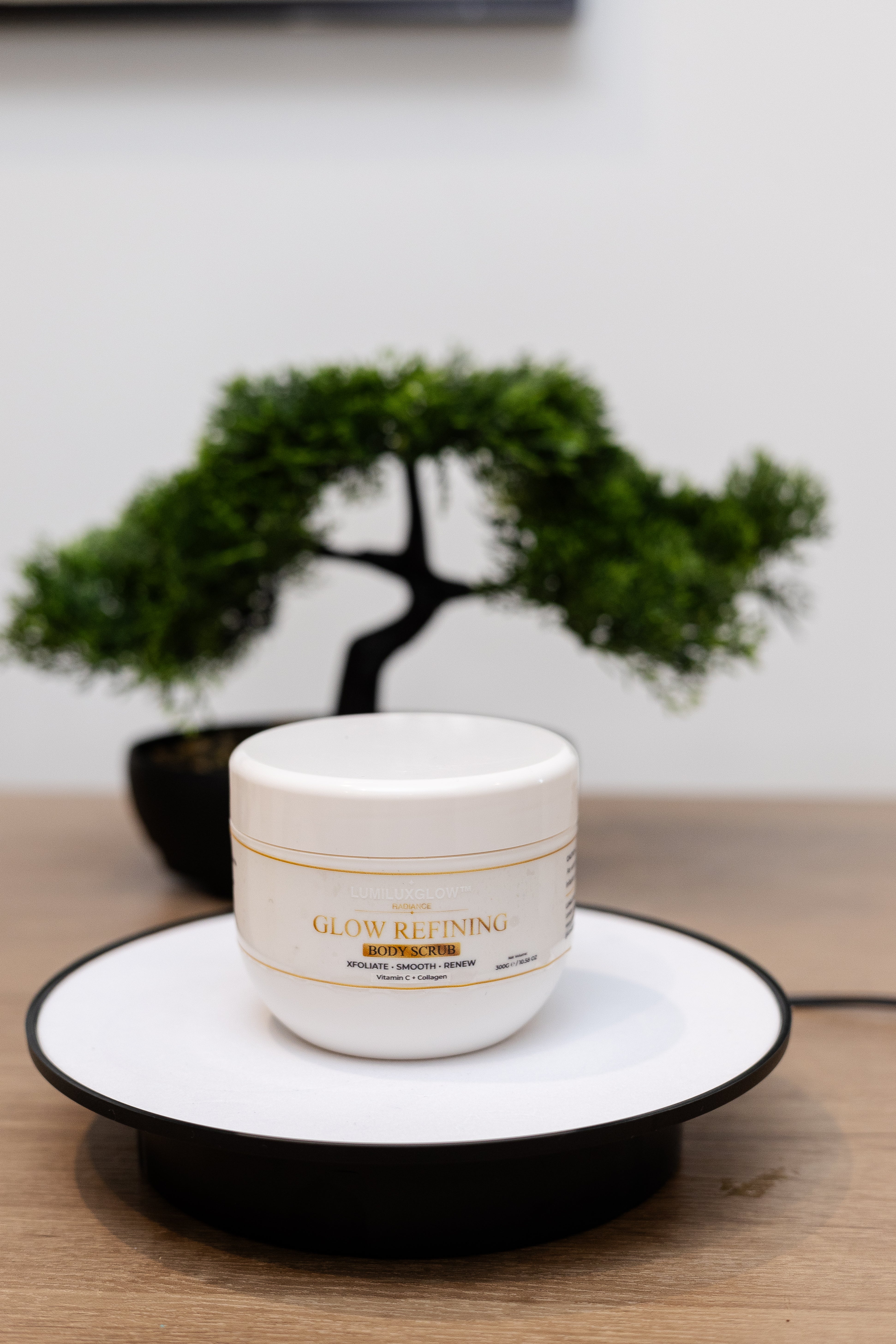 GLOW REFINING BODY SCRUB
